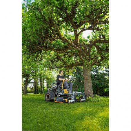 Cub Cadet Traktor ogrodowy zero-skręt Z3 137
