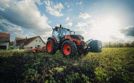 Kioti Traktor HX1201ATC EU