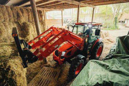 Kioti Traktor RX8040PC EU